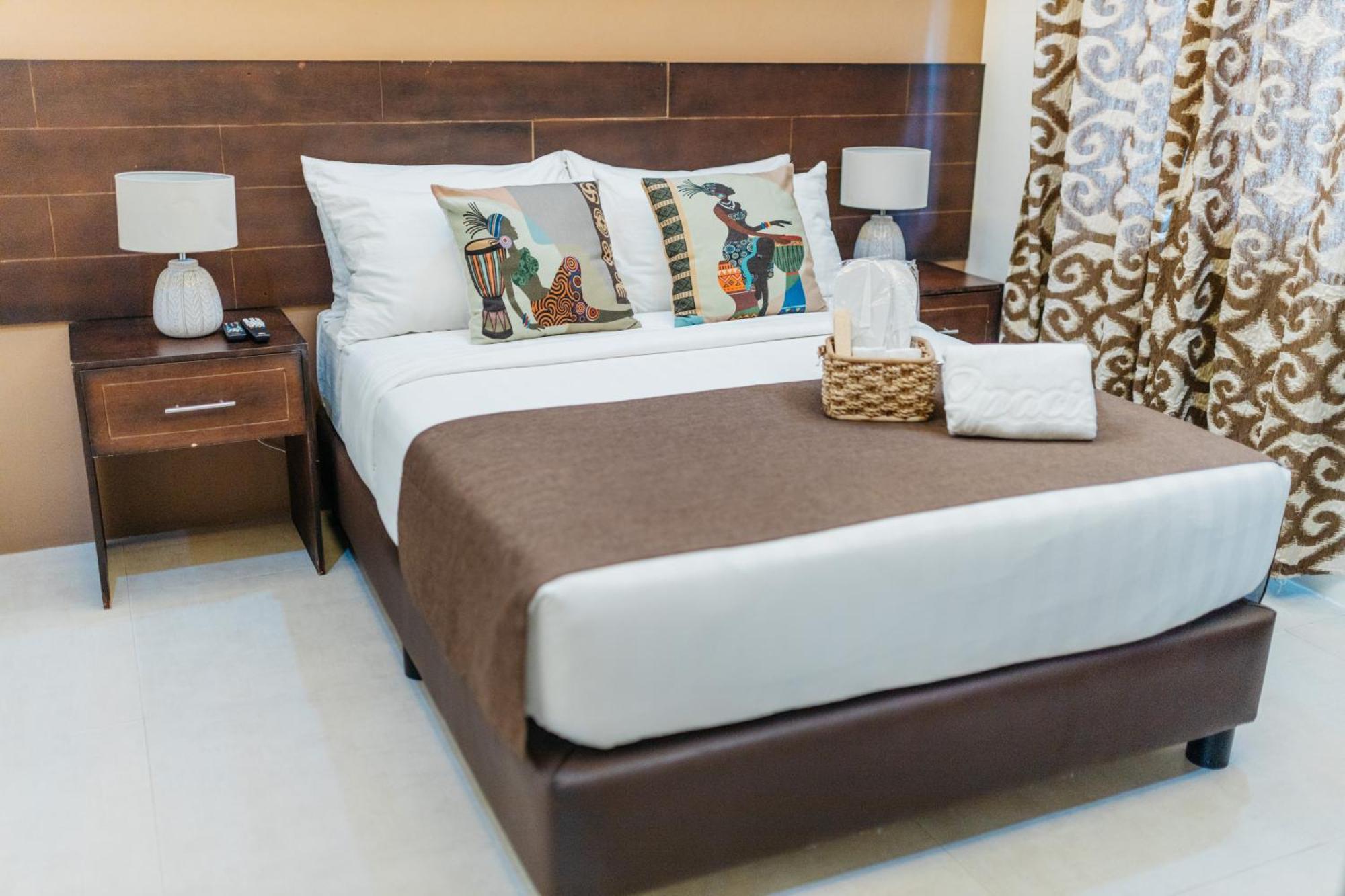Spacio Caliraya Bed & Breakfast Lumban Bagian luar foto